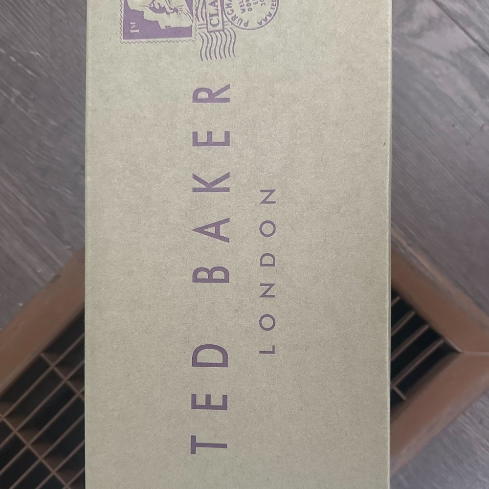 Ted Baker Slides - Picture 4 of 5
